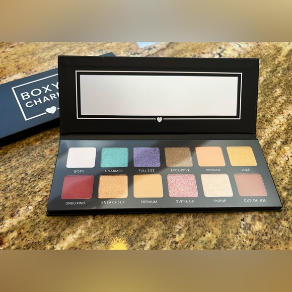 BoxyCharm hello, charmer! Eyeshadow palette - Picture 1 of 2